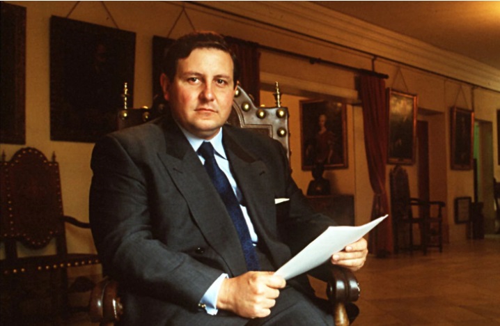 Obituario GUSTAVO VILLAPALOS (1949-2021)